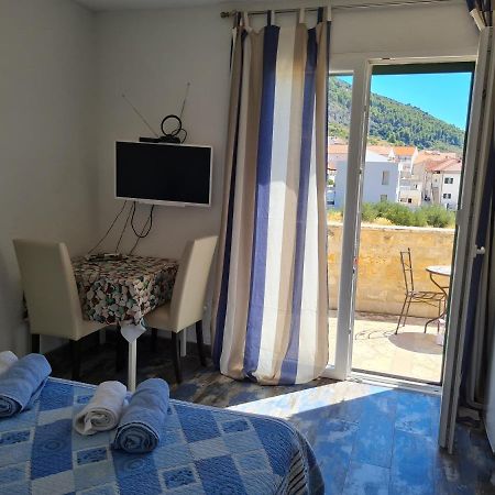 Rooms Andelka Bol Bagian luar foto