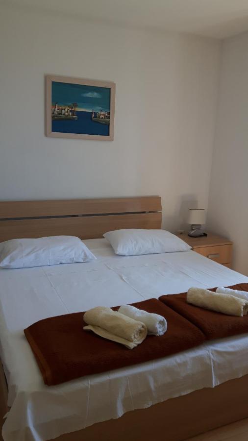 Rooms Andelka Bol Bagian luar foto