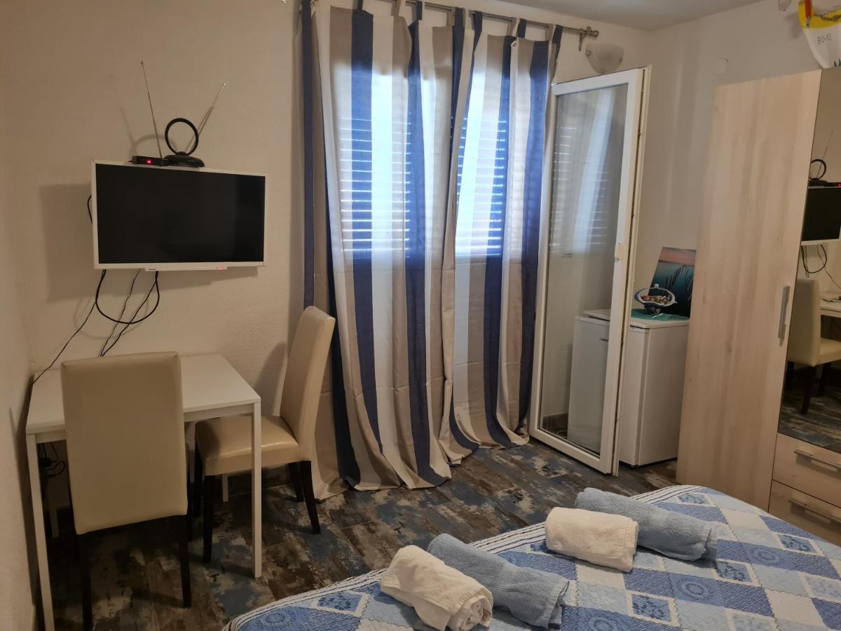 Rooms Andelka Bol Bagian luar foto