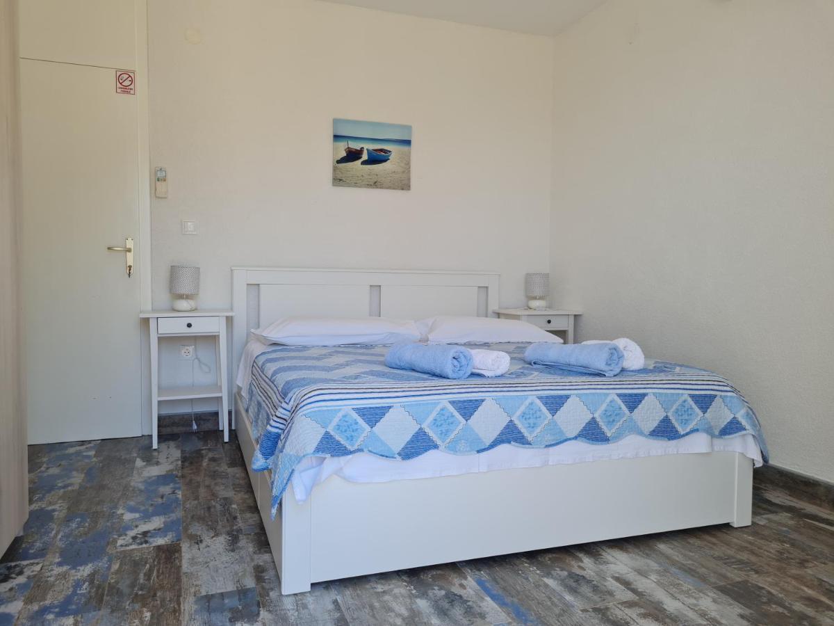 Rooms Andelka Bol Bagian luar foto